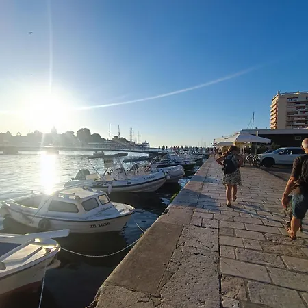 Zadar Beach Apartments Daire *