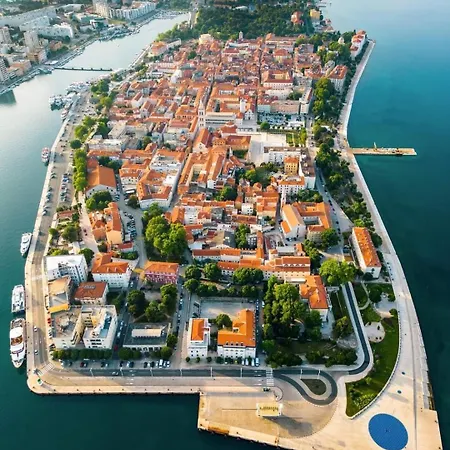 Zadar Beach Apartments Daire *