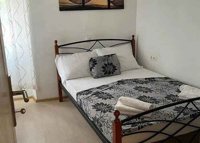 Zadar Beach Apartments Задар