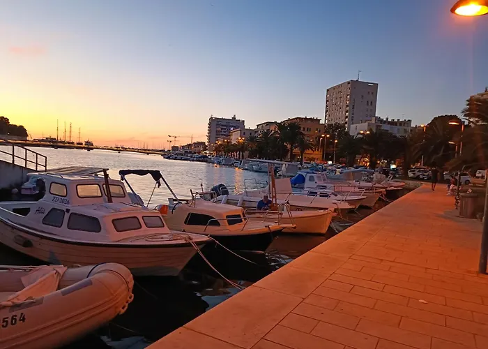 Zadar Beach Apartments Задар